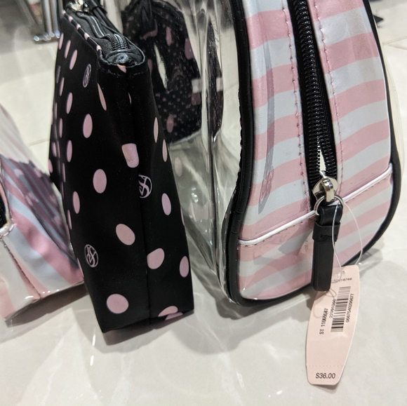 SOLD! Victoria's Secret Cosmetic Bag Set - Picture 2 of 3